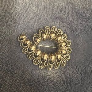 USNER Vintage Silver Tone Brooch, USNER stamped on back, excellent condition